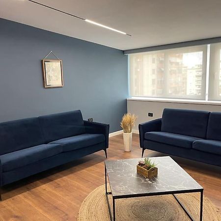 Voyage Penthouse Apartment Tirana Bagian luar foto