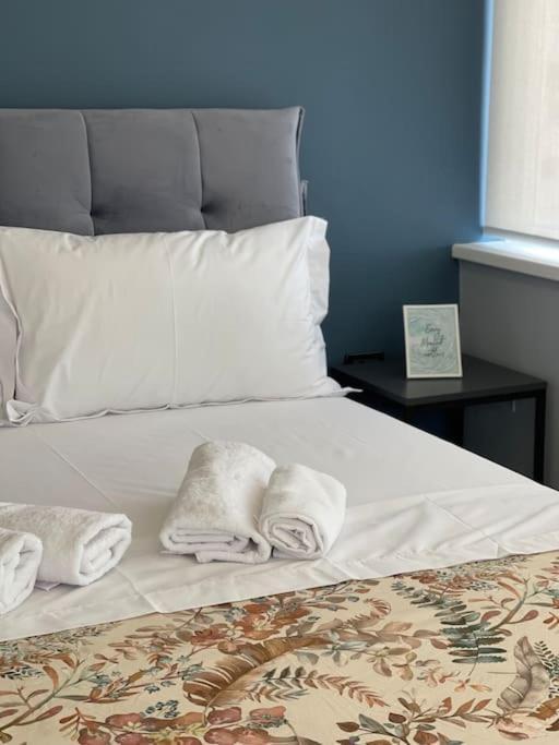 Voyage Penthouse Apartment Tirana Bagian luar foto