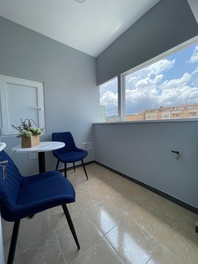 Voyage Penthouse Apartment Tirana Bagian luar foto